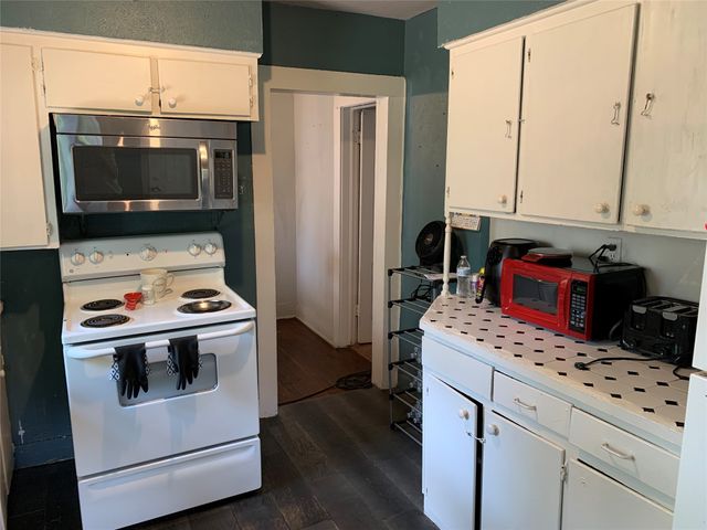 306 W Scott Street, Athens, TX 75751