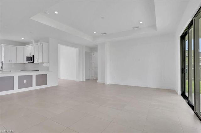 1412 NE 2nd PL, Cape Coral, FL 33909