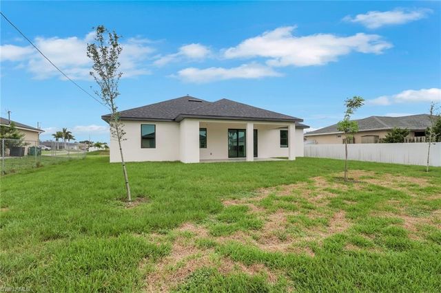 1412 NE 2nd PL, Cape Coral, FL 33909