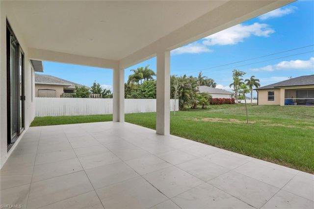 1412 NE 2nd PL, Cape Coral, FL 33909