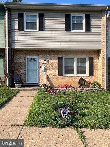 209 OVERLOOK CT, Fredericksburg, VA 22405