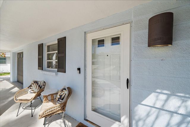 2650 LEAFY LANE, Sarasota, FL 34239