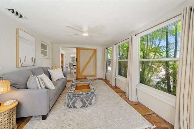 2650 LEAFY LANE, Sarasota, FL 34239