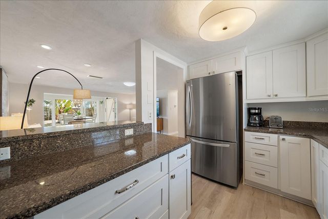 2650 LEAFY LANE, Sarasota, FL 34239