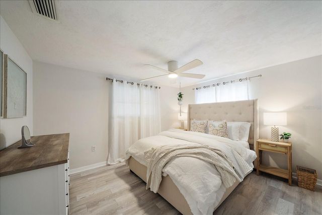 2650 LEAFY LANE, Sarasota, FL 34239