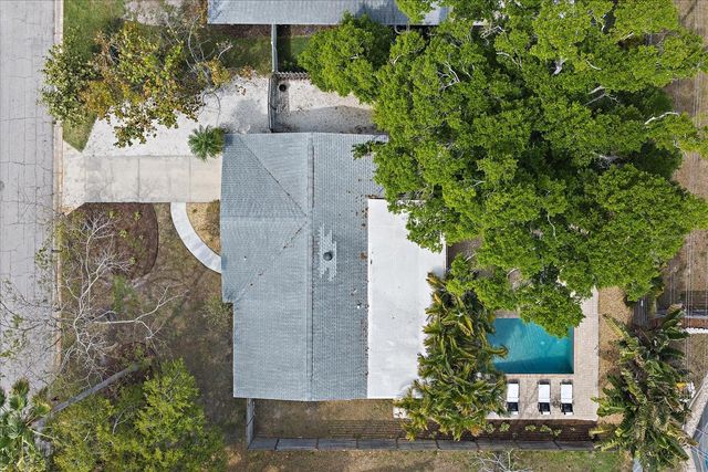 2650 LEAFY LANE, Sarasota, FL 34239