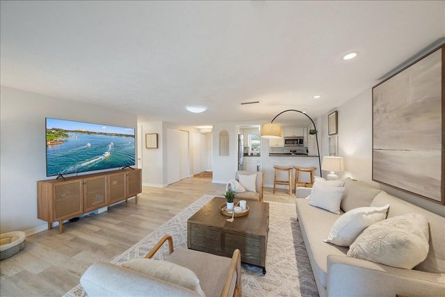 2650 LEAFY LANE, Sarasota, FL 34239