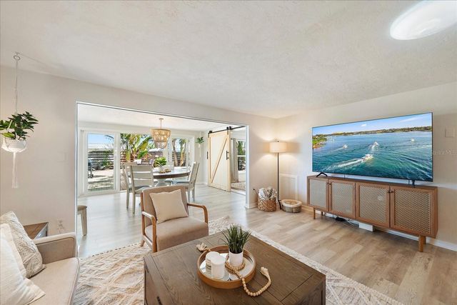 2650 LEAFY LANE, Sarasota, FL 34239