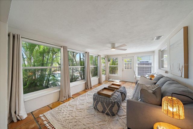 2650 LEAFY LANE, Sarasota, FL 34239