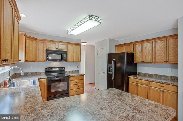 8067 CLARK STATION RD, Severn, MD 21144