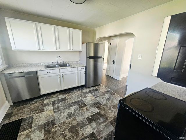 2309 S Grant Street, Muncie, IN 47304