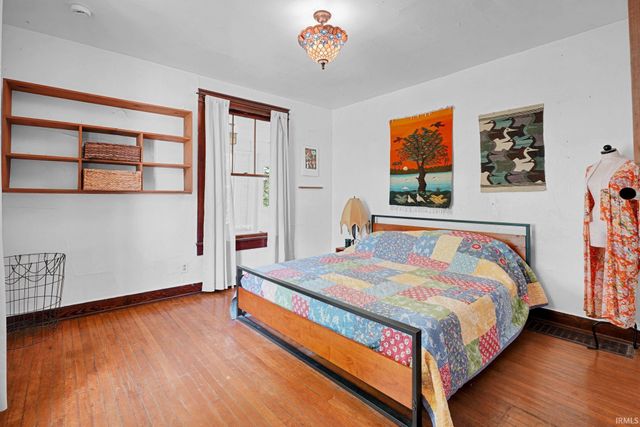 1101 N Woodburn Avenue, Bloomington, IN 47404
