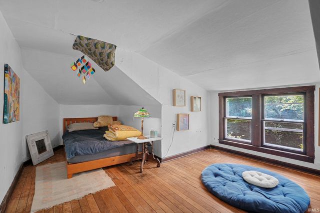 1101 N Woodburn Avenue, Bloomington, IN 47404