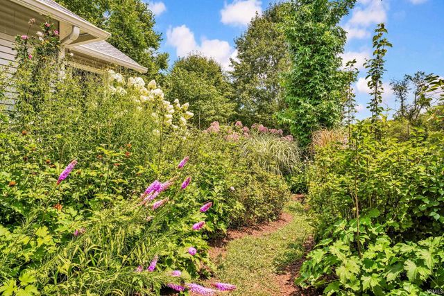 1101 N Woodburn Avenue, Bloomington, IN 47404