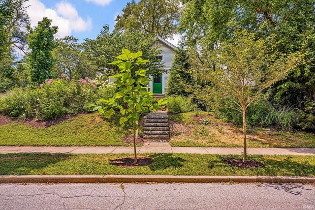 1101 N Woodburn Avenue, Bloomington, IN 47404