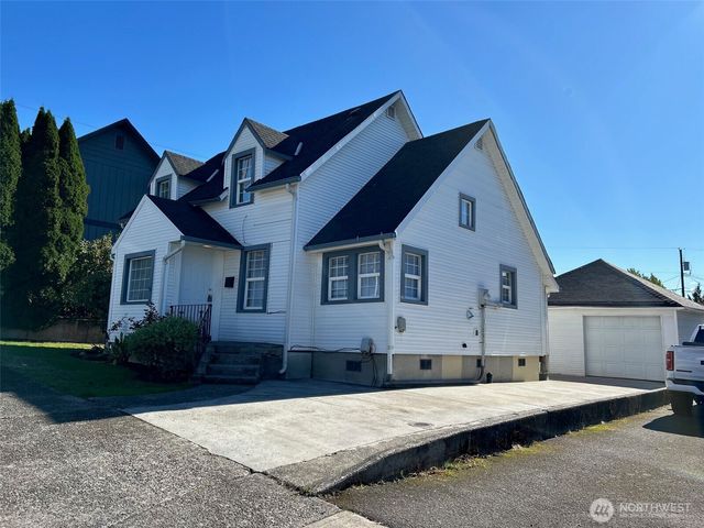 504 COWLITZ WAY Street, Kelso, WA 98626