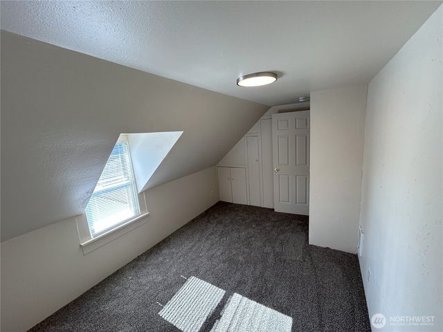 504 COWLITZ WAY Street, Kelso, WA 98626