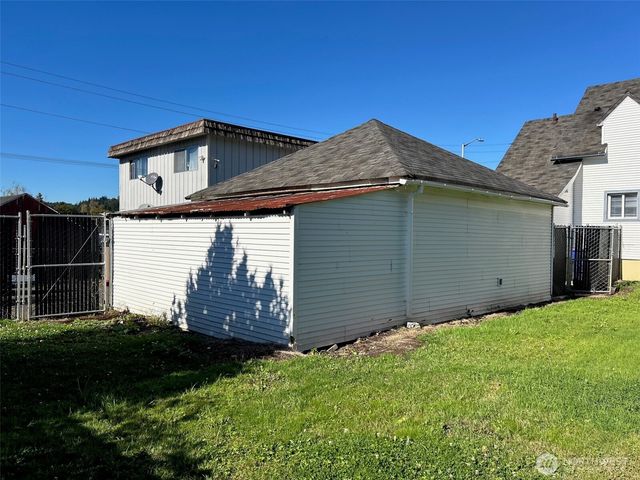 504 COWLITZ WAY Street, Kelso, WA 98626