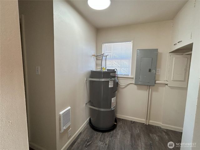 504 COWLITZ WAY Street, Kelso, WA 98626