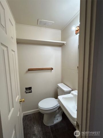 504 COWLITZ WAY Street, Kelso, WA 98626