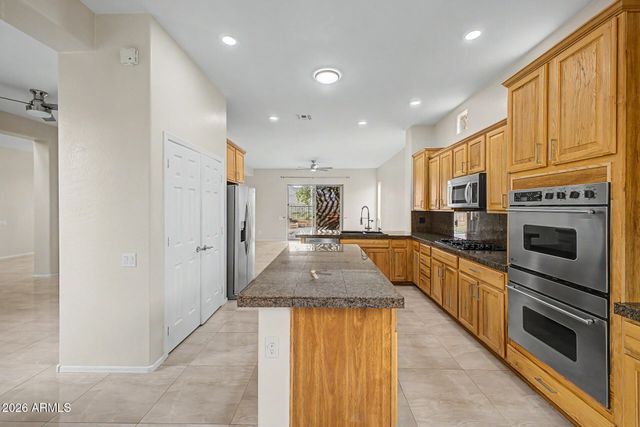 42931 N LIVINGSTONE Way, Anthem, AZ 85086