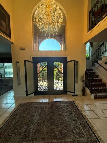533 Hollowdale, Edmond, OK 73003