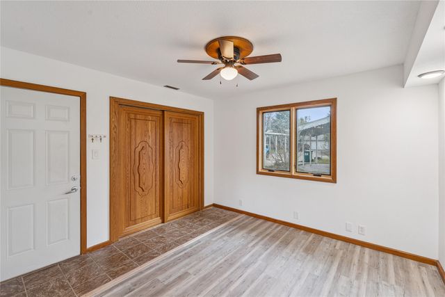 1213 9th Avenue E, Oskaloosa, IA 52577