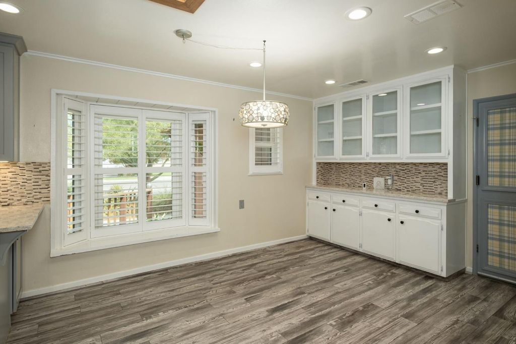 Image 26 of property listing at 1545 E Calimyrna Avenue, Fresno, CA 93710