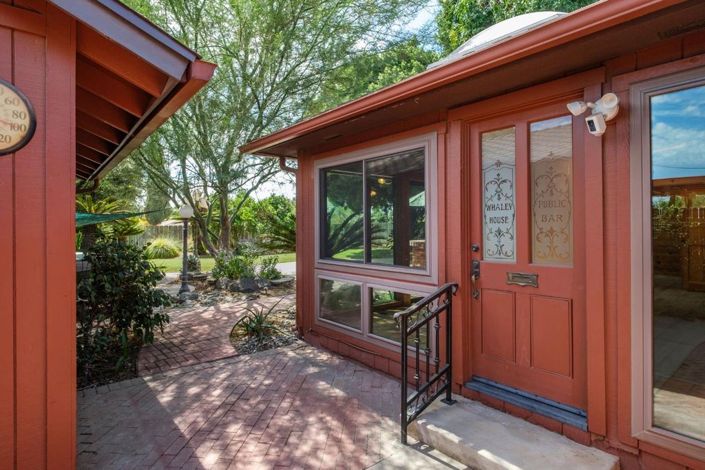Image 43 of property listing at 1545 E Calimyrna Avenue, Fresno, CA 93710