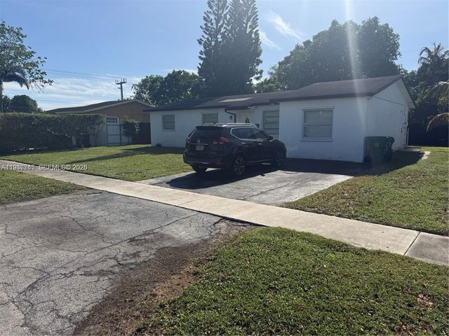 4910 NW 18th St, Lauderhill, FL 33313