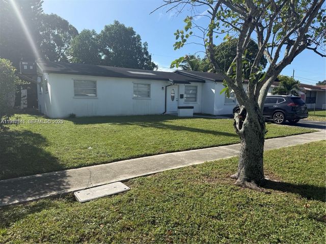 4910 NW 18th St, Lauderhill, FL 33313