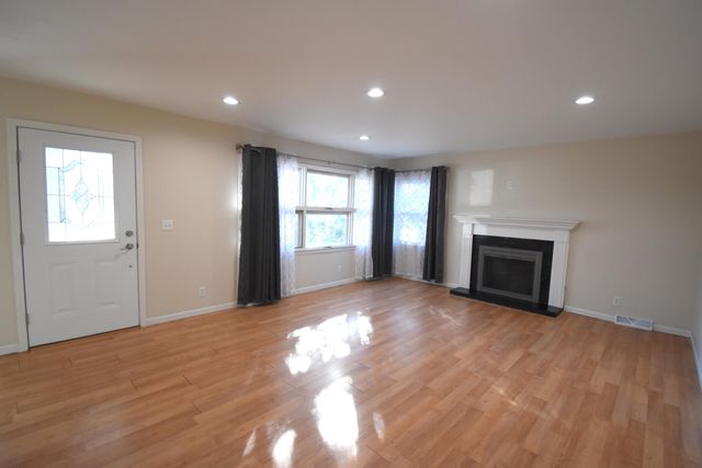 360 E Arnotts Drive, Rensselaer, IN 47978