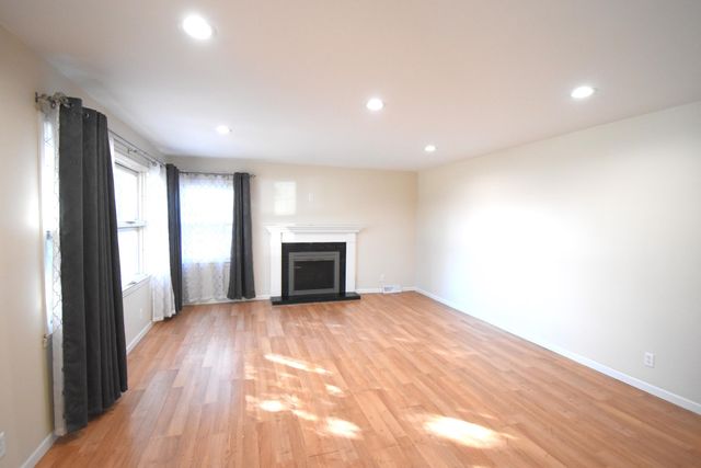 360 E Arnotts Drive, Rensselaer, IN 47978