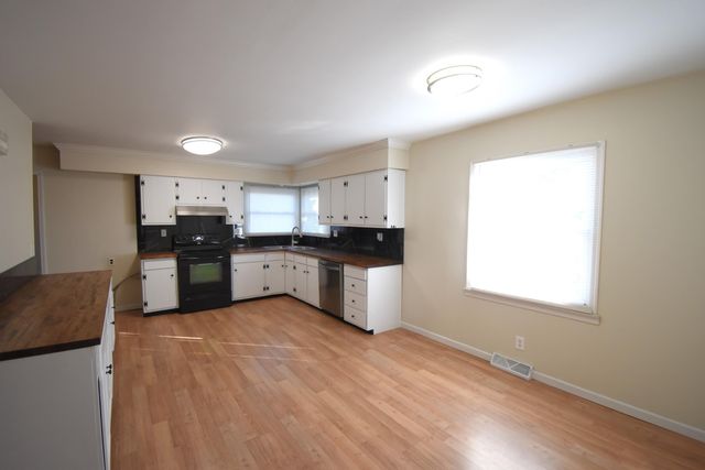 360 E Arnotts Drive, Rensselaer, IN 47978