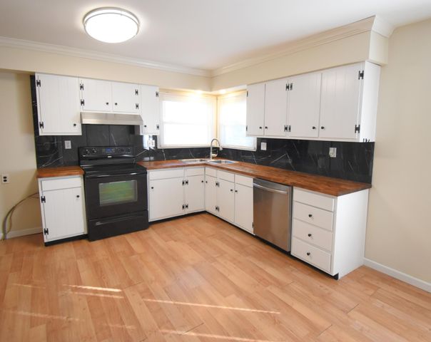 360 E Arnotts Drive, Rensselaer, IN 47978