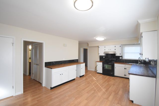 360 E Arnotts Drive, Rensselaer, IN 47978