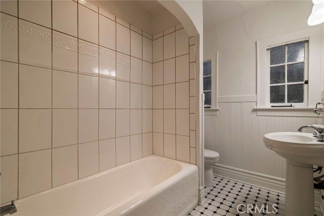 667 E 8th Street, Chico, CA 95928