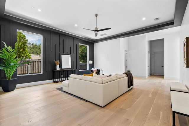 11232 Hillcrest Road, Dallas, TX 75230