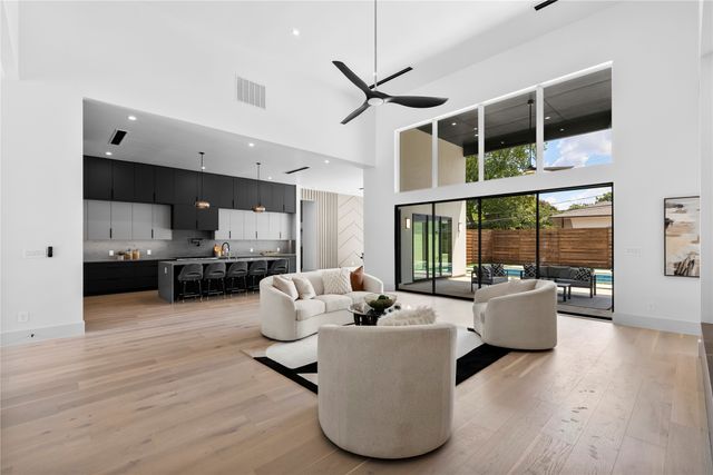 11232 Hillcrest Road, Dallas, TX 75230