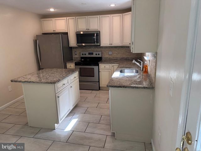 60 PROVIDENCE AVE, Doylestown, PA 18901