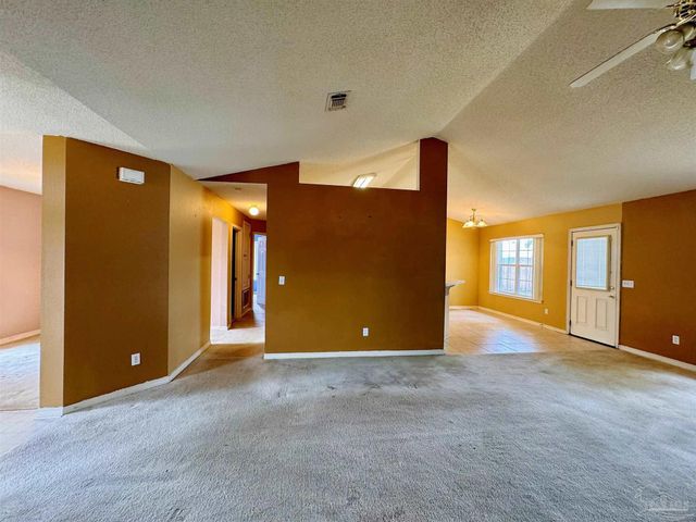 1354 Mazurek Blvd, Pensacola, FL 32514