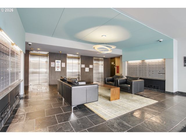 111 Sw HARRISON St 4G, Portland, OR 97201