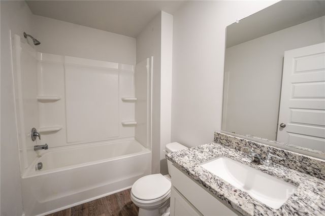 412 Coconut Drive, Bloomingdale, GA 31302