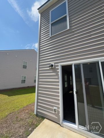 412 Coconut Drive, Bloomingdale, GA 31302