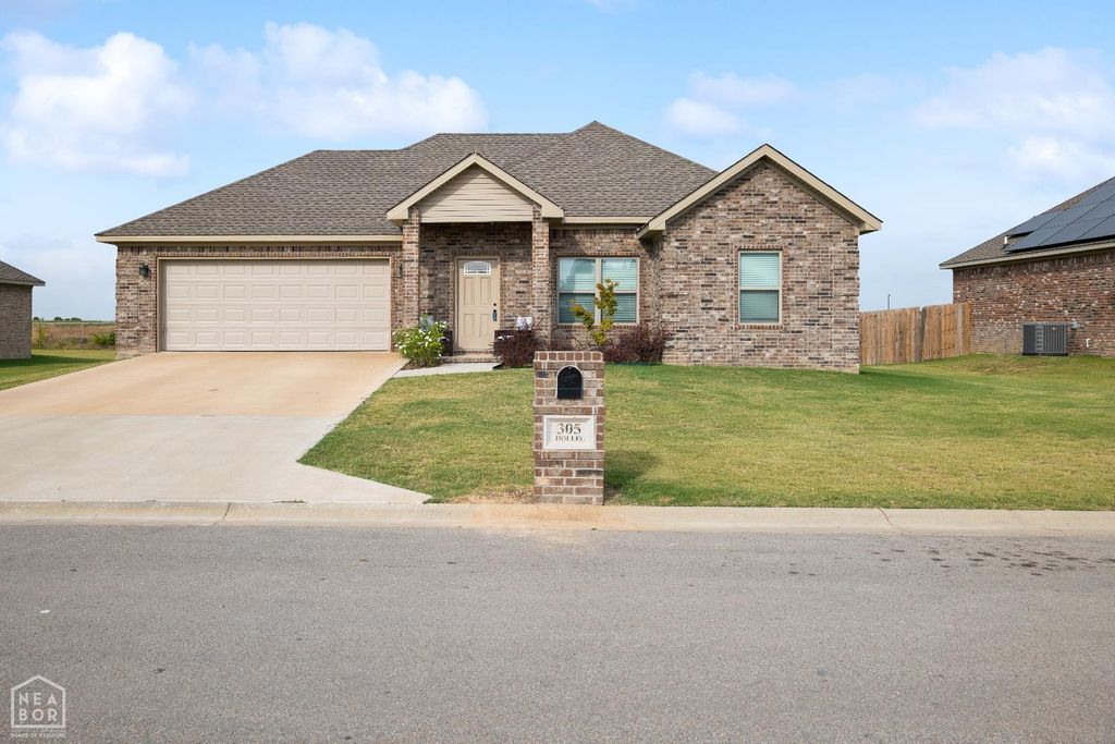 305 Hollis, Bono, AR 72416