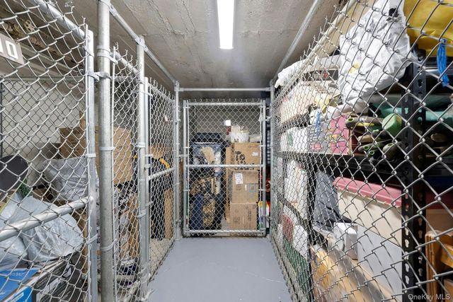 253 Garth Road 2J, Scarsdale, NY 10583