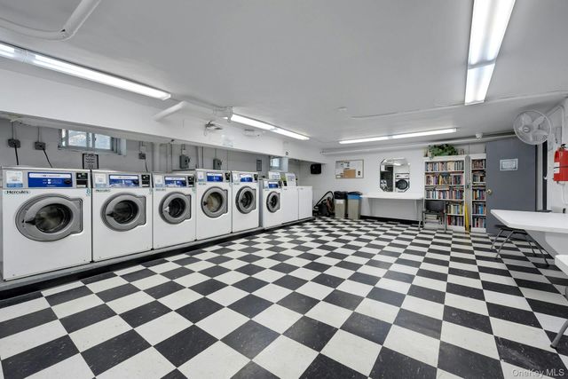 253 Garth Road 2J, Scarsdale, NY 10583