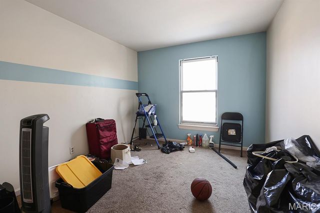 2741 Chippewa Street, St Louis, MO 63118