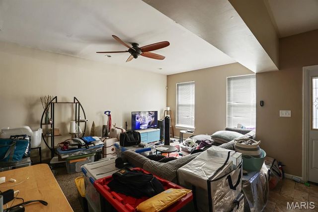 2741 Chippewa Street, St Louis, MO 63118