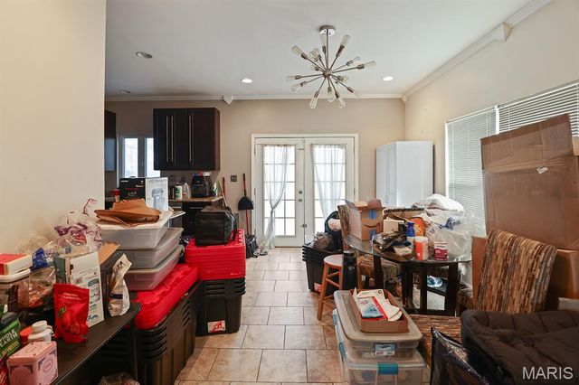 2741 Chippewa Street, St Louis, MO 63118